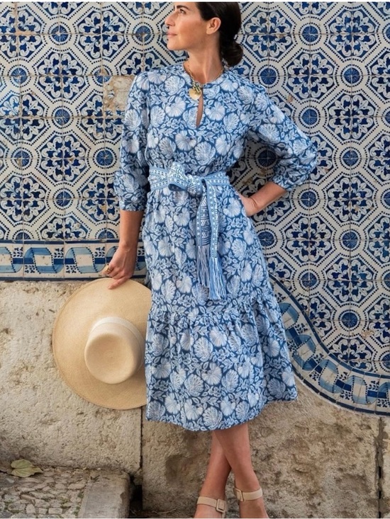 J. McLaughlin Dresses & Skirts - J. McLaughlin Cerina Blue Floral Silk Blend Midi Dress Euro Summer Coastal M